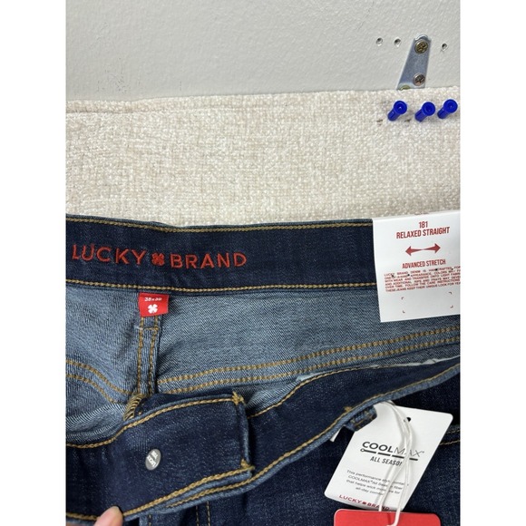 Lucky Brand Mens Relaxed Straight Jeans Size 38x30 Blue - Picture 8 of 9